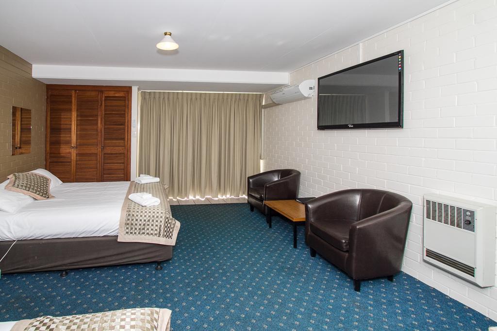 Blayney Leumeah Motel Экстерьер фото